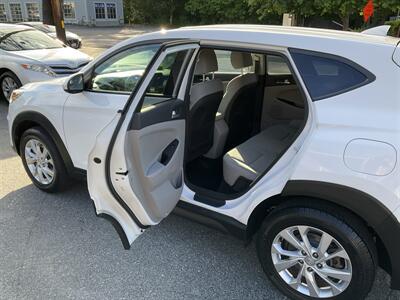 2020 Hyundai TUCSON SE - Photo 13 - Acton, MA 01720