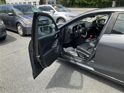 2014 Mazda Mazda3 i Grand Touring - Photo 19 - Acton, MA 01720