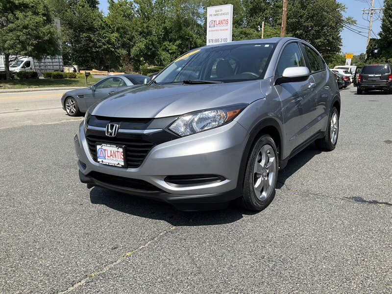 2017 Honda HR-V LX  