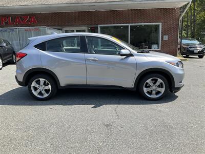 2017 Honda HR-V LX   - Photo 4 - Acton, MA 01720