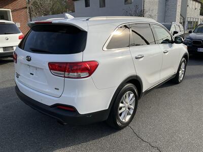 2016 Kia Sorento LX   - Photo 5 - Acton, MA 01720