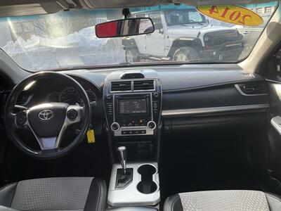 2014 Toyota Camry SE   - Photo 16 - Acton, MA 01720