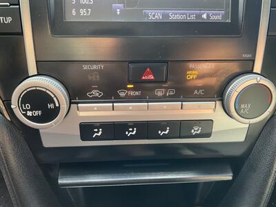 2014 Toyota Camry SE   - Photo 24 - Acton, MA 01720