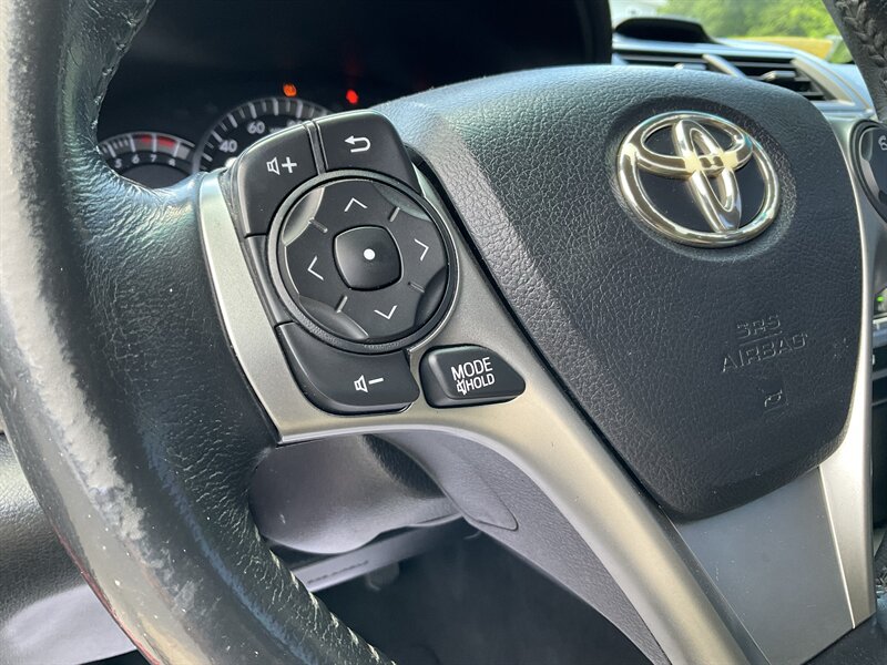 2014 Toyota Camry SE - Photo 26