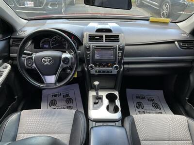 2014 Toyota Camry SE   - Photo 18 - Acton, MA 01720