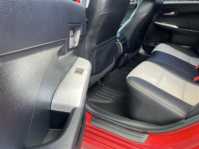 2014 Toyota Camry SE   - Photo 15 - Acton, MA 01720