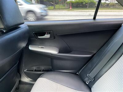 2014 Toyota Camry SE   - Photo 17 - Acton, MA 01720
