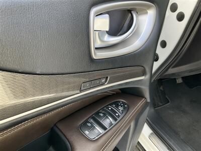 2017 INFINITI QX60   - Photo 23 - Acton, MA 01720
