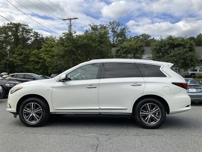 2017 INFINITI QX60   - Photo 9 - Acton, MA 01720
