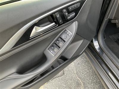 2017 INFINITI QX30 Luxury   - Photo 16 - Acton, MA 01720