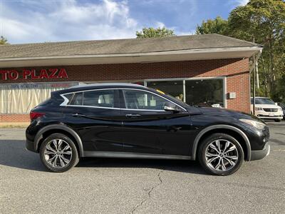 2017 INFINITI QX30 Luxury   - Photo 4 - Acton, MA 01720