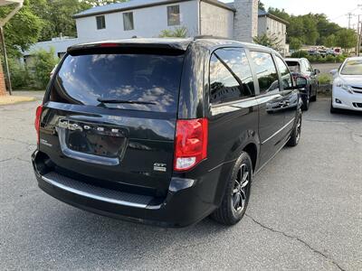 2017 Dodge Grand Caravan GT - Photo 5 - Acton, MA 01720
