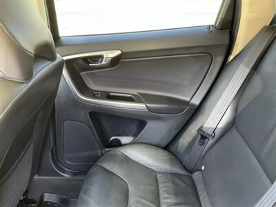 2013 Volvo XC60 3.2   - Photo 18 - Acton, MA 01720