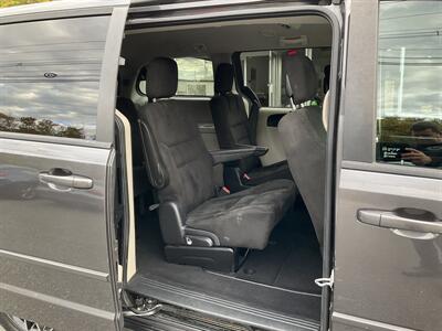 2015 Dodge Grand Caravan SXT   - Photo 13 - Acton, MA 01720