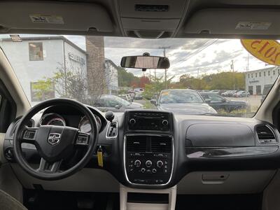 2015 Dodge Grand Caravan SXT   - Photo 17 - Acton, MA 01720