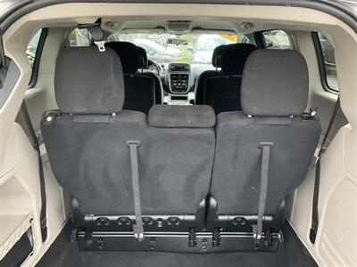 2015 Dodge Grand Caravan SXT   - Photo 11 - Acton, MA 01720