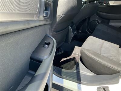 2018 Subaru Outback 2.5i Premium   - Photo 15 - Acton, MA 01720