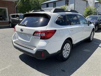 2018 Subaru Outback 2.5i Premium   - Photo 5 - Acton, MA 01720