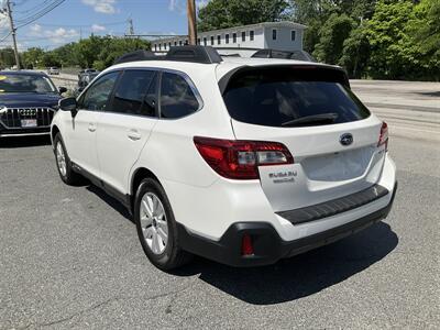 2018 Subaru Outback 2.5i Premium   - Photo 7 - Acton, MA 01720