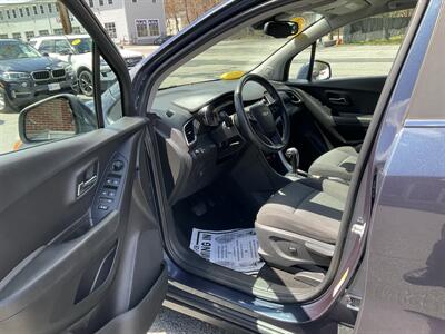 2018 Chevrolet Trax LT   - Photo 16 - Acton, MA 01720