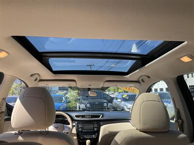 2015 Nissan Rogue SV   - Photo 20 - Acton, MA 01720