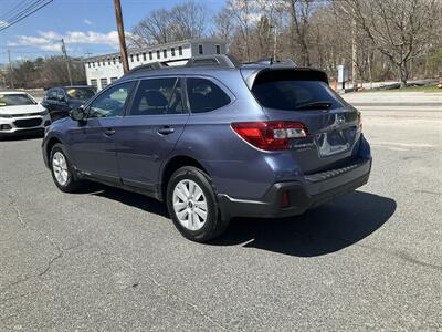 2018 Subaru Outback 2.5i Premium   - Photo 7 - Acton, MA 01720