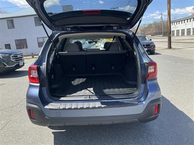 2018 Subaru Outback 2.5i Premium   - Photo 12 - Acton, MA 01720