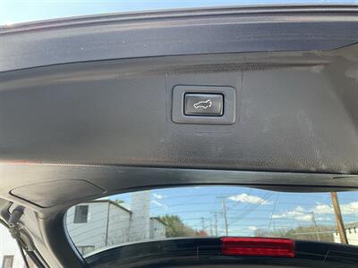 2018 Subaru Outback 2.5i Premium   - Photo 13 - Acton, MA 01720