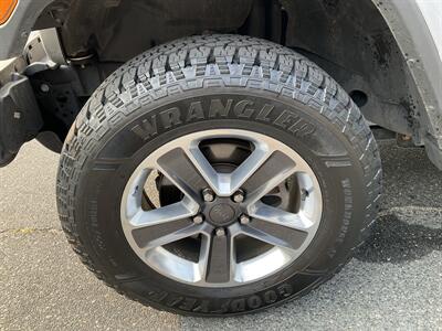 2019 Jeep Wrangler Unlimited Sahara   - Photo 10 - Acton, MA 01720
