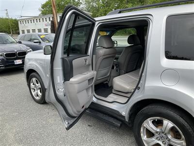 2012 Honda Pilot EX-L - Photo 11 - Acton, MA 01720