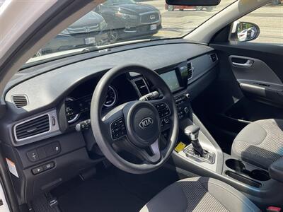 2017 Kia Niro LX - Photo 17 - Acton, MA 01720