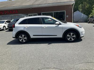 2017 Kia Niro LX - Photo 4 - Acton, MA 01720
