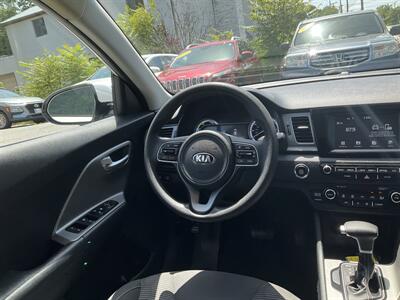 2017 Kia Niro LX - Photo 15 - Acton, MA 01720