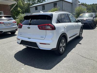 2017 Kia Niro LX - Photo 5 - Acton, MA 01720