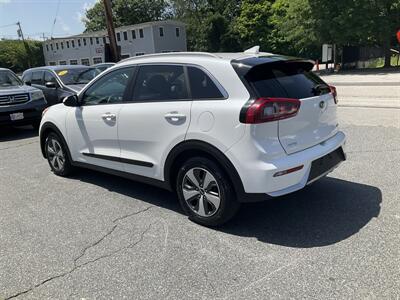 2017 Kia Niro LX - Photo 7 - Acton, MA 01720
