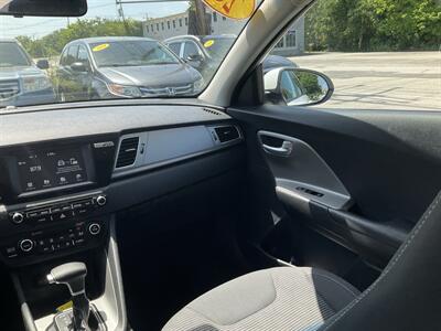 2017 Kia Niro LX - Photo 14 - Acton, MA 01720