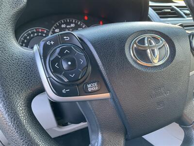 2014 Toyota Camry LE   - Photo 25 - Acton, MA 01720