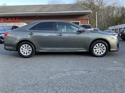 2014 Toyota Camry LE   - Photo 4 - Acton, MA 01720