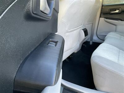 2014 Toyota Camry LE   - Photo 14 - Acton, MA 01720
