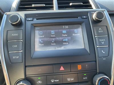 2017 Toyota Camry SE   - Photo 18 - Acton, MA 01720
