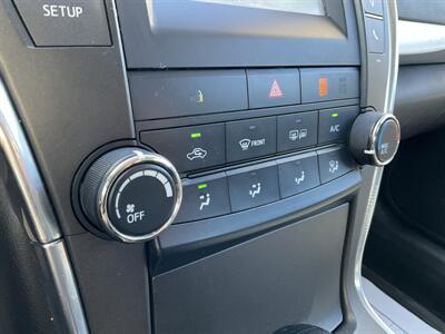 2017 Toyota Camry SE   - Photo 20 - Acton, MA 01720