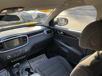 2017 Kia Sorento LX   - Photo 17 - Acton, MA 01720