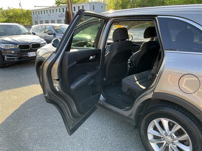 2017 Kia Sorento LX   - Photo 11 - Acton, MA 01720