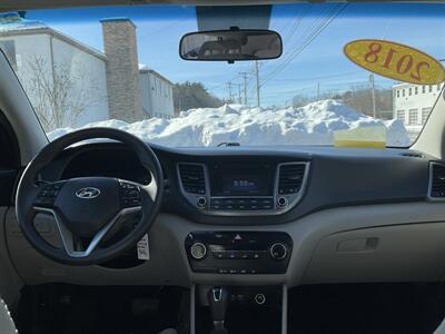2018 Hyundai TUCSON SE - Photo 15 - Acton, MA 01720