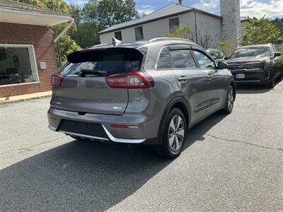 2017 Kia Niro LX   - Photo 5 - Acton, MA 01720