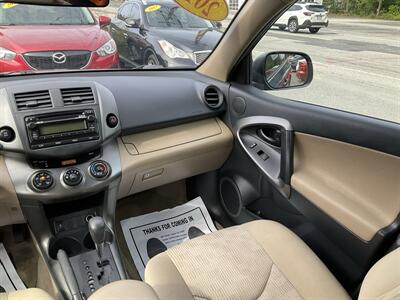 2012 Toyota RAV4   - Photo 17 - Acton, MA 01720