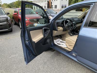 2012 Toyota RAV4   - Photo 18 - Acton, MA 01720