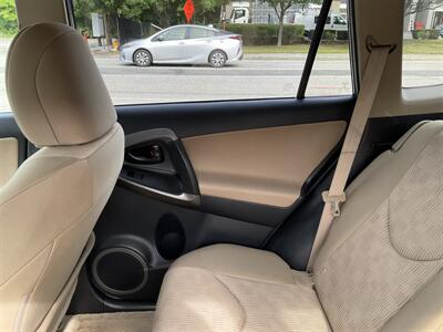 2012 Toyota RAV4   - Photo 14 - Acton, MA 01720