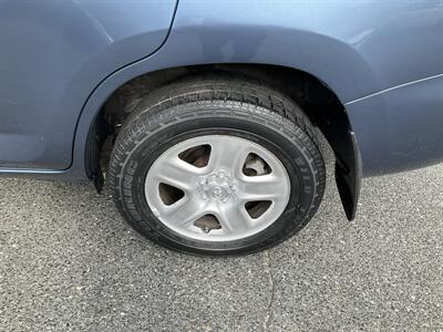2012 Toyota RAV4   - Photo 10 - Acton, MA 01720