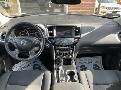2017 Nissan Pathfinder SV   - Photo 17 - Acton, MA 01720